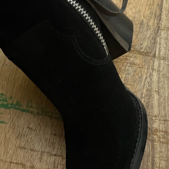 ZADIG AND VOLTAIRE BLACK BOOTIES (WORN ONCE) TRENDY AND COOL😎 SIZE 9 (39) - Picture 10 of 11